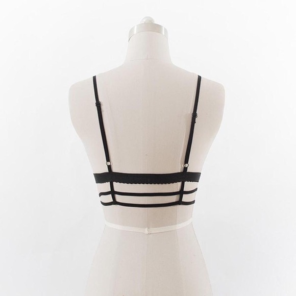 LAST ONE🎉🎉BLACK Strappy Lace Bralette - Picture 3 of 4