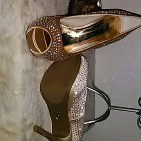 Jennifer Lopez heels - Picture 2 of 2
