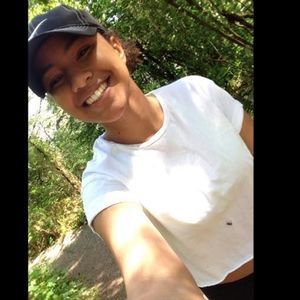 Meet your Posher, Hannah