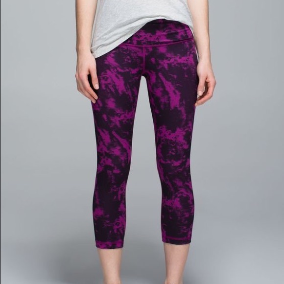 Lululemon wunder under crop - breezie regal plum