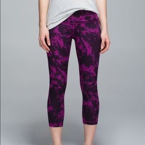 Lululemon wunder under crop - breezie regal plum