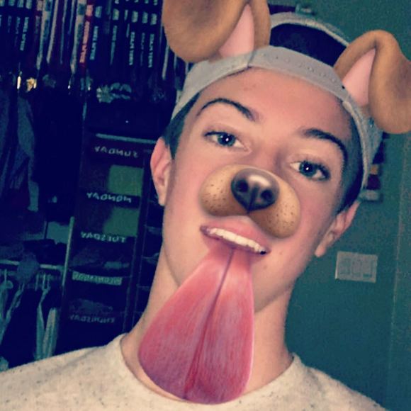 Meet your Posher, Ian - Picture 1 of 1