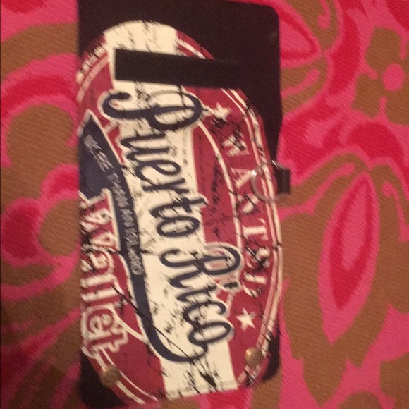 Puerto Rico wallet