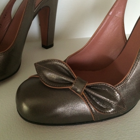 Alaia - Picture 2 of 4