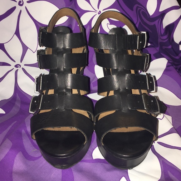 Madden Girl Wedges sz 7