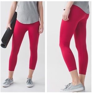 Lululemon zone in crop red size 4