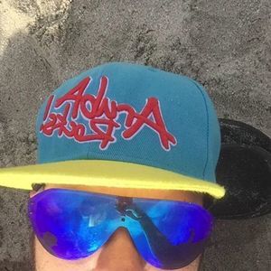 Meet your Posher, Julian