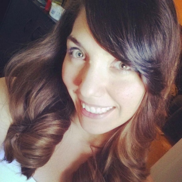 Meet your Posher, Ashleigh