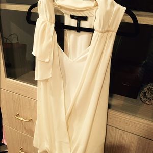 BCBG beige size medium top