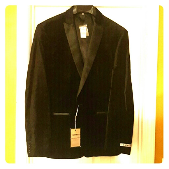 Men Express Velvet Tuxedo Blazer