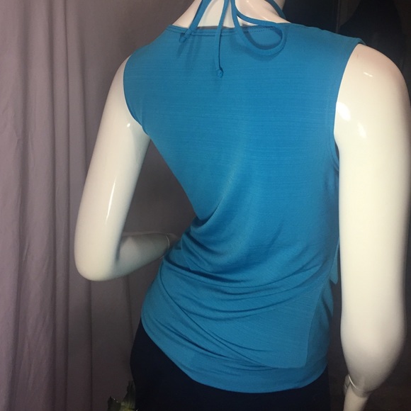 SALE🔥Iz Byer Halter w/Stone Tie & Cowl Neck - Picture 3 of 4