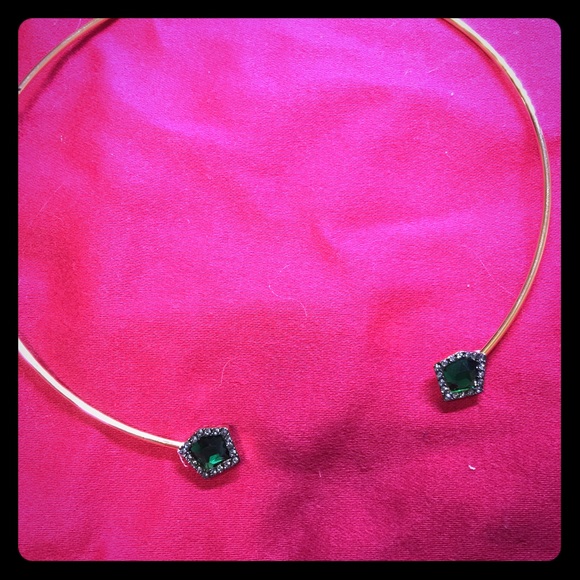 Vince Camuto Jewelry - VINCE CAMUTO Green Emerald Choker Necklace -JW-93