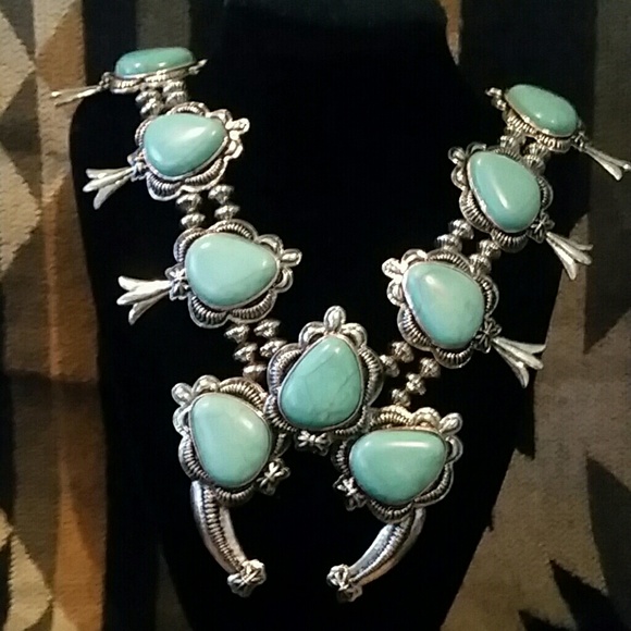 Listing for :huyler19 ONLY Silvertone SB Necklace