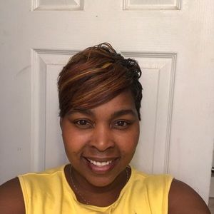 Meet your Posher, Tomikia