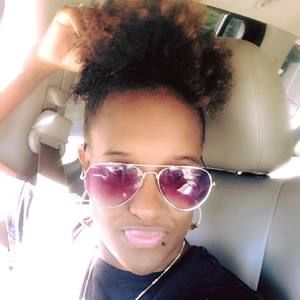 Meet your Posher, Tiffany