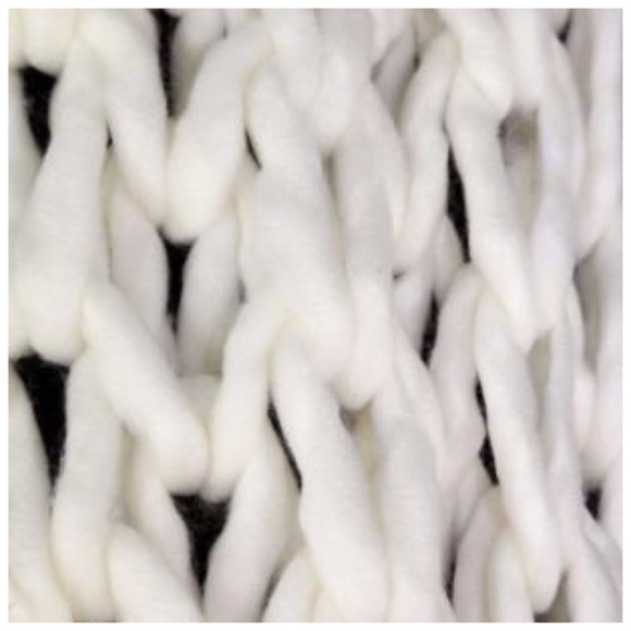 ‼️PRICE FIRM LAST CALL  Handmade Thick Long Scarf - Picture 2 of 3