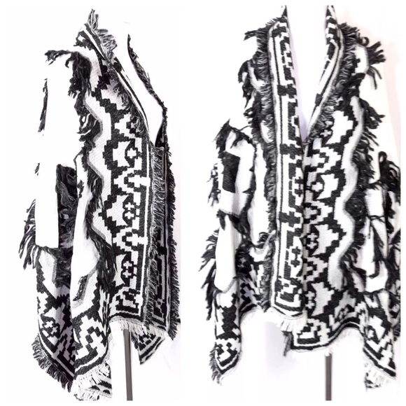 Large Geometric Scarf - Picture 3 of 4