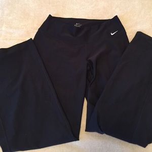 NWOT Nike yoga pants