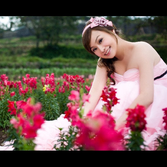 Meet your Posher, Sandy - Picture 4 of 6