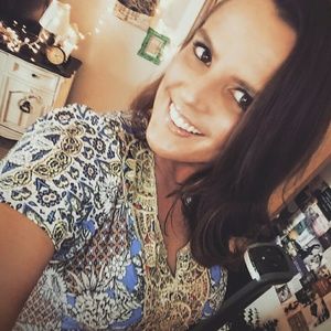 Meet your Posher, Alyssa