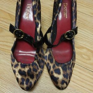 Size 8 leopard heels