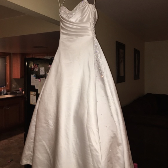 Dresses & Skirts - Wedding dress