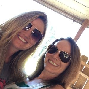 Meet your Posher, Debbie