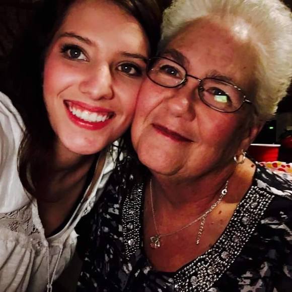 Meet your Posher, Sue - Picture 1 of 1