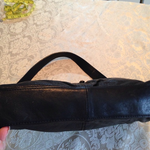 Banana Republic glove leather satchel - Picture 2 of 4