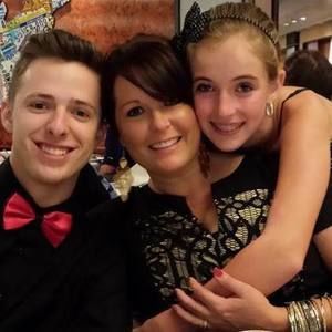 Meet your Posher, Nikki