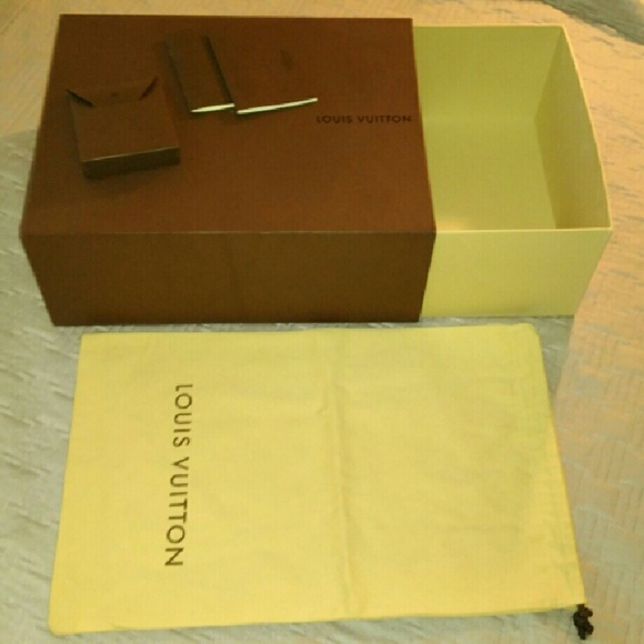 Louis Vuitton Authentic - Picture 1 of 1