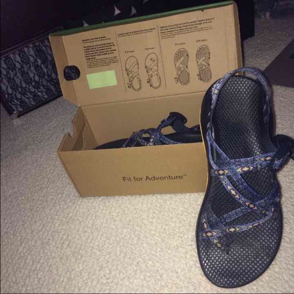 Sandals Flats By Chacos In Black & Blue, Size: 6 main image 1