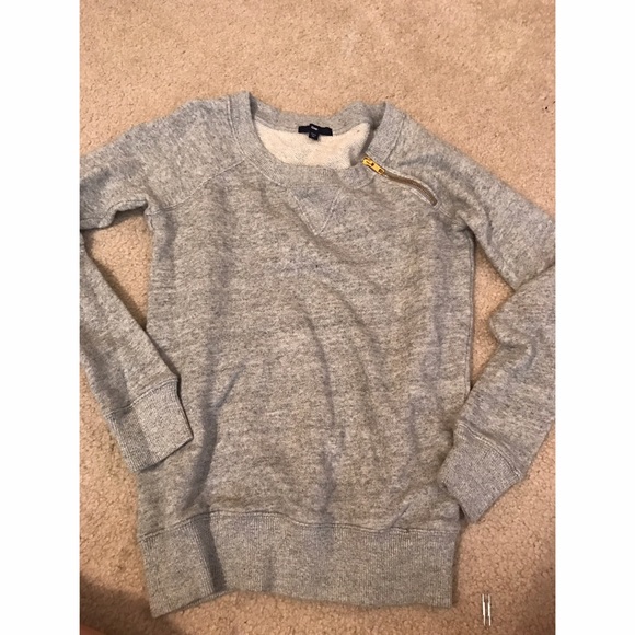 Gap zipper shoulder sweatshirt size XS comfy!!