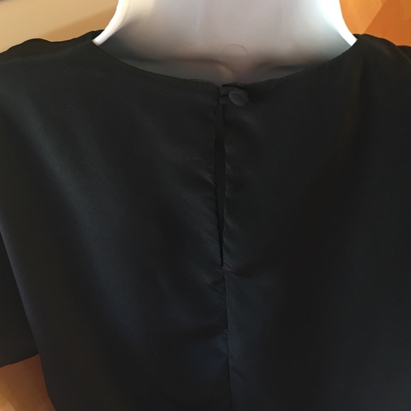 Simple Shirt - Picture 3 of 3