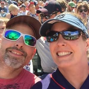 Meet your Posher, Lori