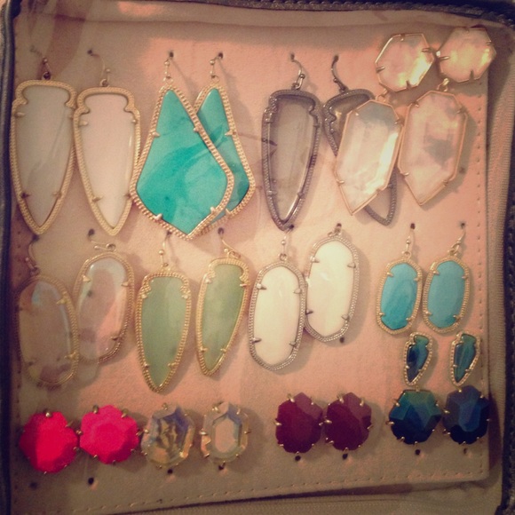 jewelry holder‼️ LOW PRICE TODAY ONLY! ‼️