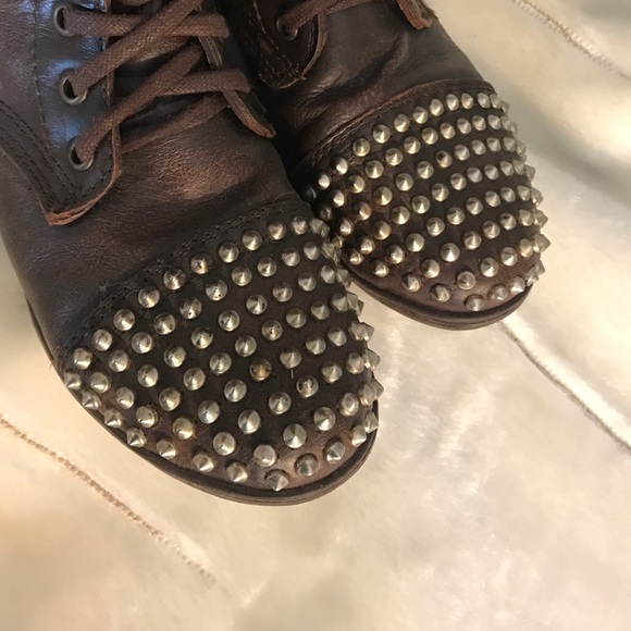Combat boots ! - Picture 2 of 4