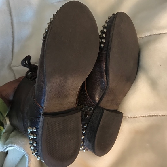 Combat boots ! - Picture 4 of 4