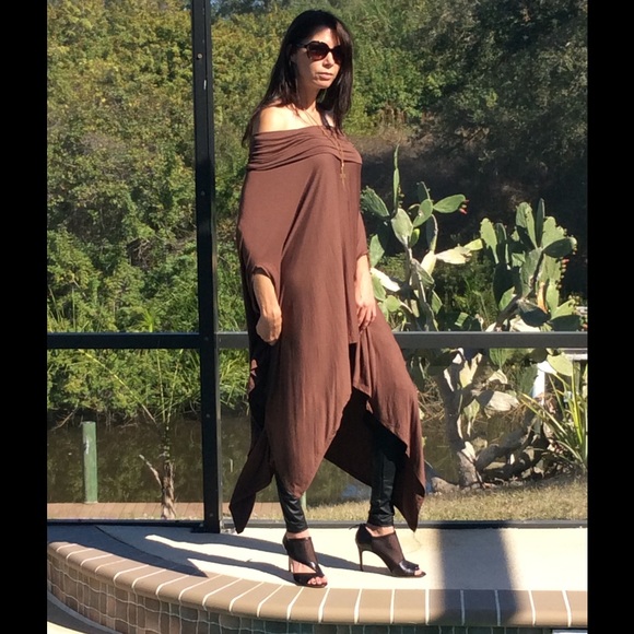 📣 Liquidation 📣 Brown Asymmetrical Poncho - Picture 2 of 4