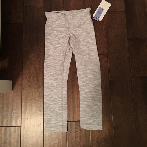 lululemon athletica Pants - Grey/white lululemon crops size 2