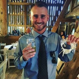 Meet your Posher, Derrick