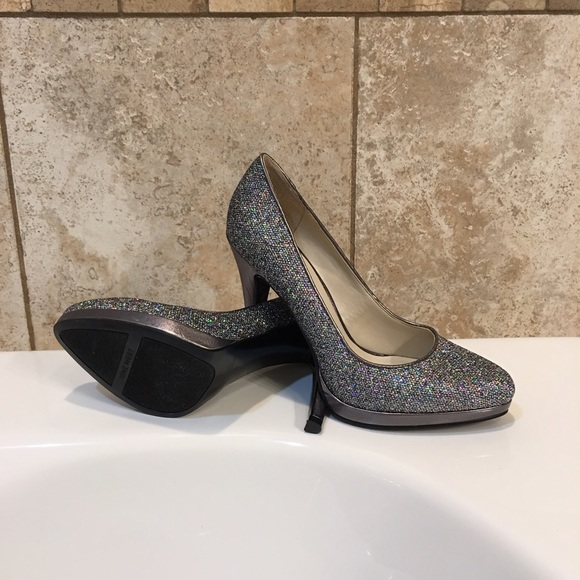 Luster platform heels! - Picture 2 of 2