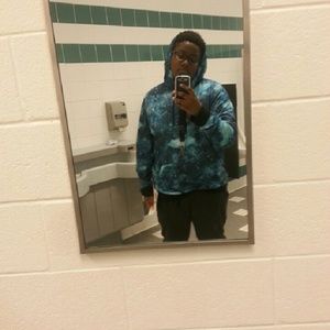 Meet your Posher, Damon