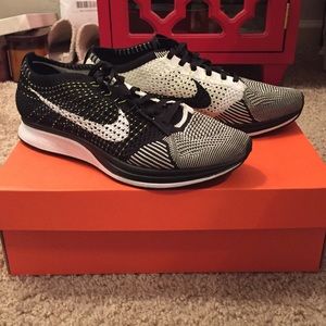 Nike flyknit racers.