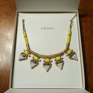Stella&Dot Pavilion Necklace