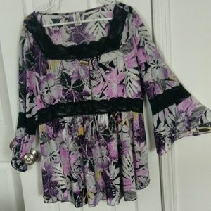 Beautiful Flattering Blouse