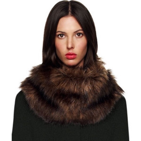 michael kors fur scarf