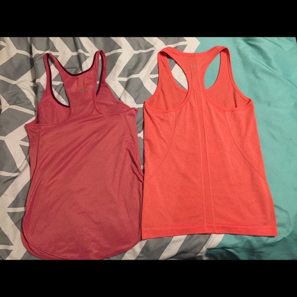 Lululemon tanks size 6