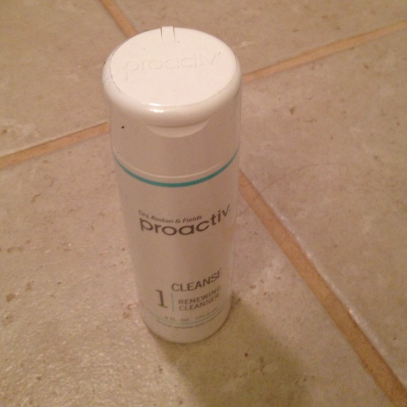 BRAND NEW Proactiv 3-Step System - Picture 2 of 4