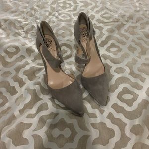 Vince Canute beautiful gray/tan heels